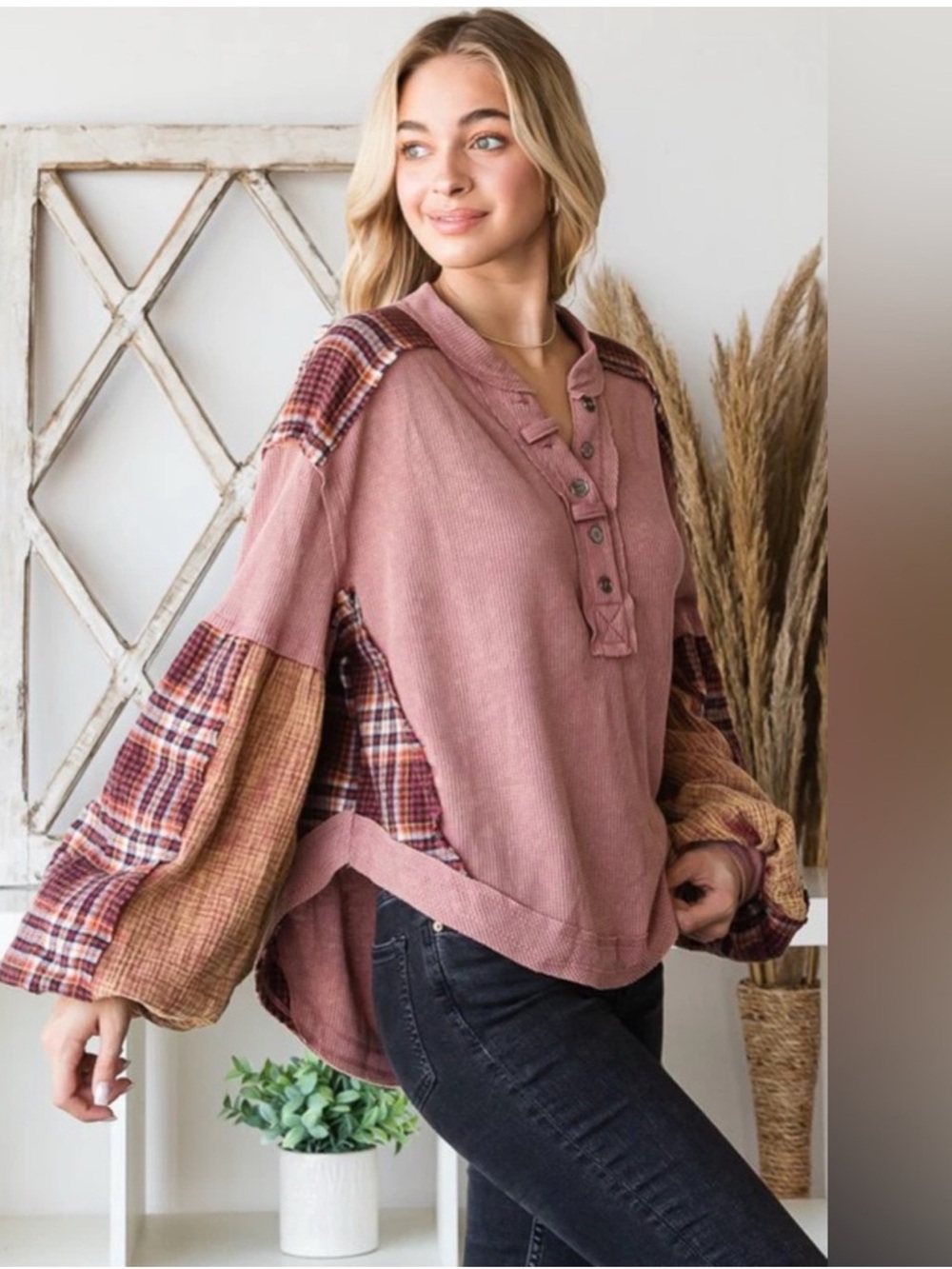 Oli & Hali Fabric Mixed Long Sleeve Top NWT/NIP - Picture 3 of 7
